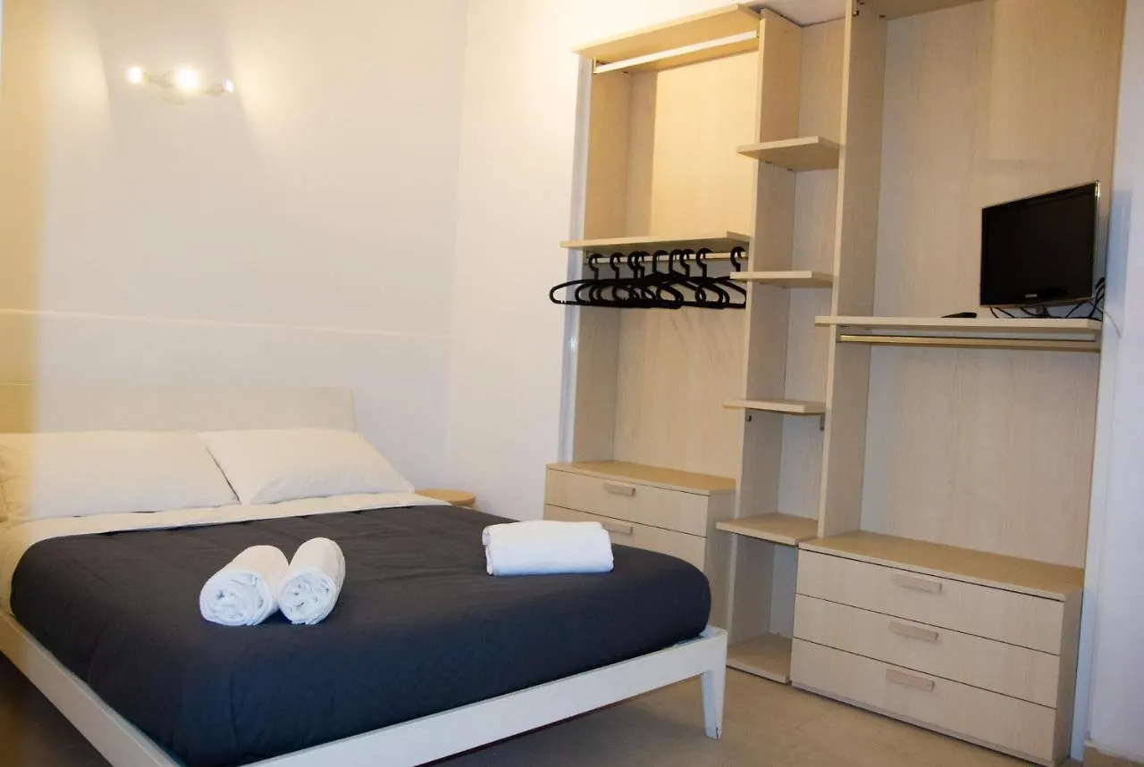 Home Rent Mancini Рим Италия